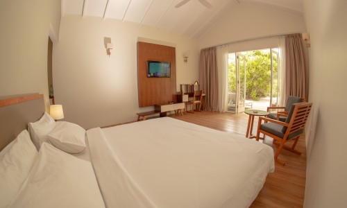 Deluxe Beach Bungalow